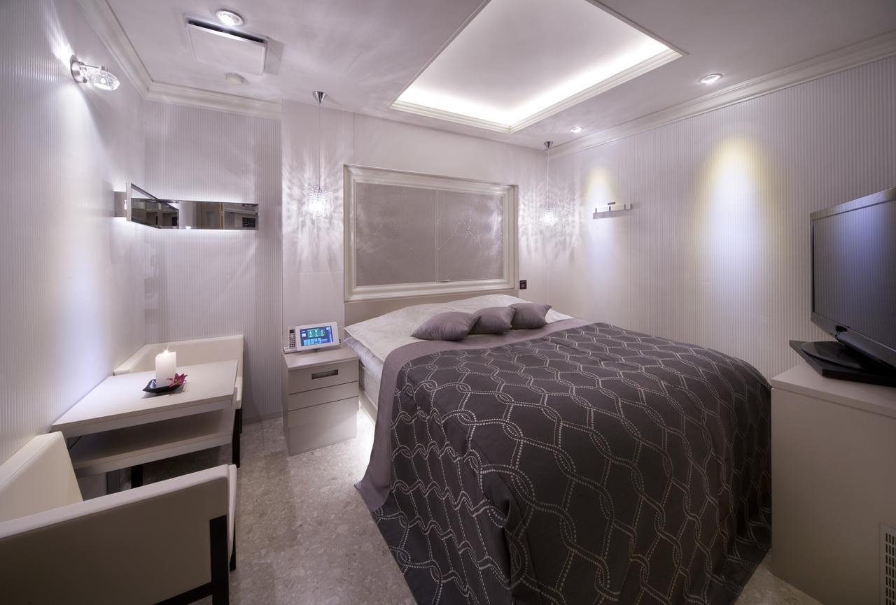 Jewel Hotel Luxury Modern (Adults Only) Miyoshi  Luaran gambar
